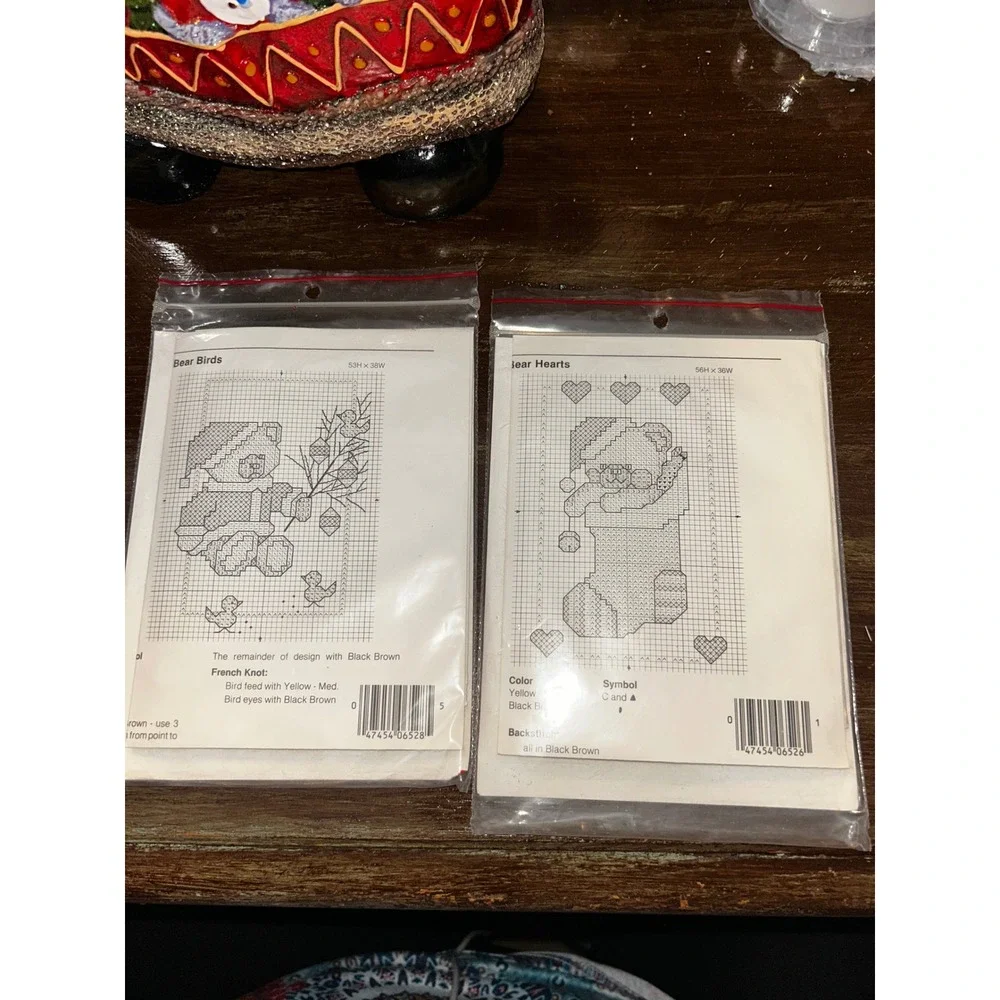 Spinning Wheel Mini Christmas Totes Cross Stitch Kit Makes Two New Holiday Craft